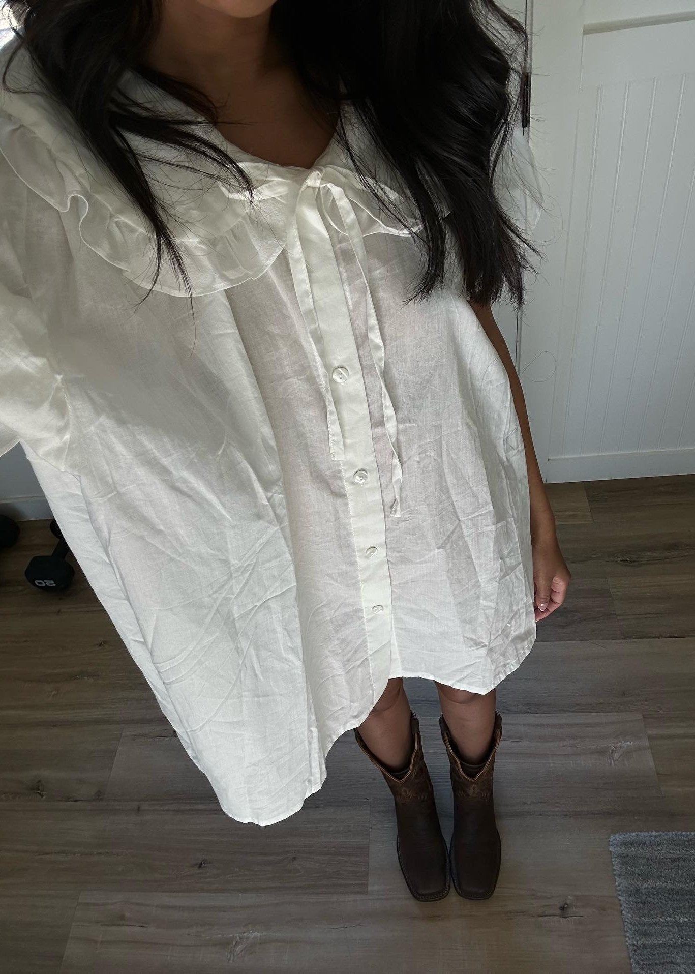 Chemise romantique en coton biologique avec détails en soie